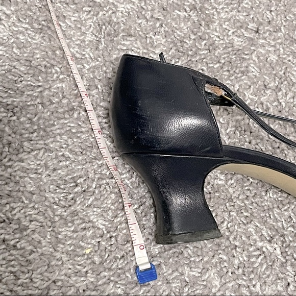 2𝒇𝒐𝒓$50 Closed toe Navy Blue 2” heels size7.5 - Picture 4 of 4